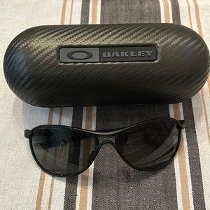 Kids Oakley sunglasses